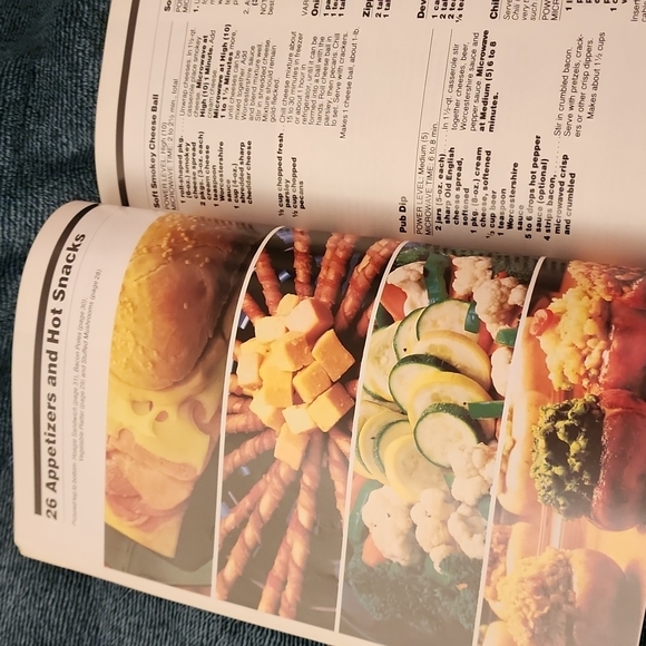 Cookbook Lot - Picture 6 of 7